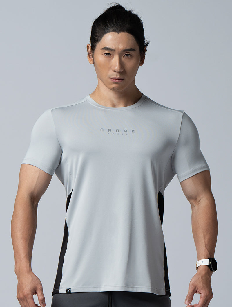 ArcTech™ functional patchwork short-sleeved top (light gray)