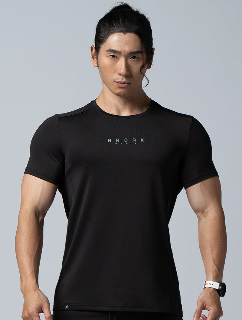 ArcTech™ functional patchwork short-sleeved top (black)