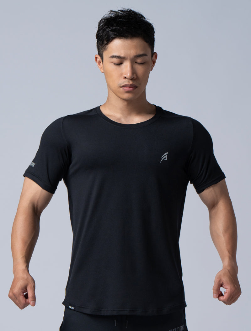 NAP™-Pure skin-friendly functional fit Lachlan sleeve top (black)