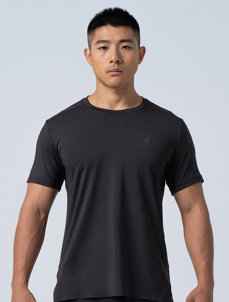 ArcTech™ Fitted Hem Short Sleeve Top (Black) 