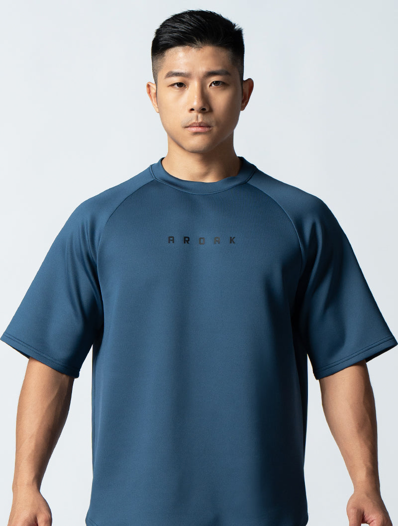 AirFlex™ OVERSIZED Lachlan Sleeve Top (Indigo) 